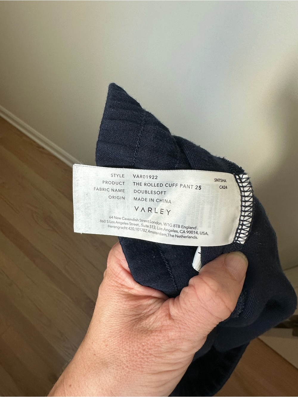 VARLEY Set - Navy Gabriella Sweat (xs) & Rolled Cuff Pant 25 (xs) NWOT - Picture 13 of 15